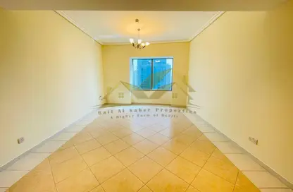 Apartment - 3 Bedrooms - 2 Bathrooms for rent in 21st Century Tower - Sheikh Zayed Road - Dubai