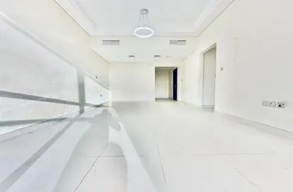 Apartment - 2 Bedrooms - 3 Bathrooms for rent in Jumeirah Garden City - Al Satwa - Dubai