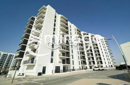 Apartment - 3 Bedrooms - 3 Bathrooms for sale in Waters Edge - Yas Island - Abu Dhabi