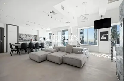 Apartment - 3 Bedrooms - 4 Bathrooms for sale in Cayan Tower - Dubai Marina - Dubai