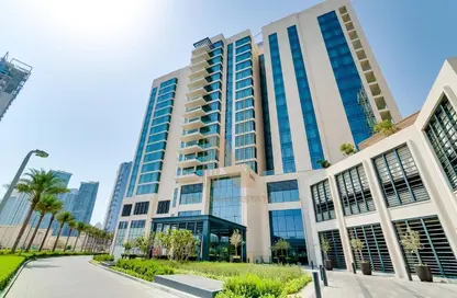 Apartment - 3 Bedrooms - 4 Bathrooms for sale in Vida Residence 2 - Vida Residence - The Hills - Dubai