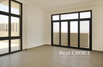 Empty Room image for: Apartment - 2 Bedrooms - 3 Bathrooms for sale in Rawda Apartments 2 - Rawda Apartments - Town Square - Dubai, Image 1