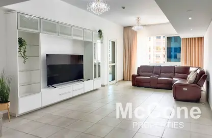 Apartment - 2 Bedrooms - 2 Bathrooms for rent in Marina Residences 2 - Marina Residences - Palm Jumeirah - Dubai