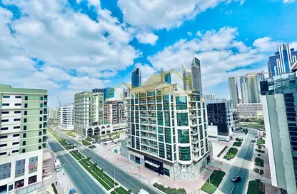 Apartment - 2 Bedrooms - 3 Bathrooms for rent in Jumeirah Garden City - Al Satwa - Dubai