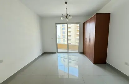 Apartment - Studio - 1 Bathroom for rent in Lakeside Tower B - Lakeside Residence - Dubai Production City (IMPZ) - Dubai