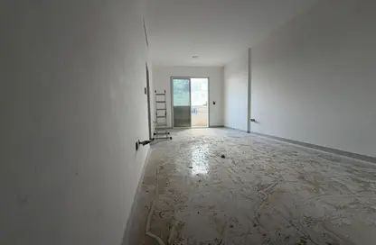 شقة - غرفة نوم - 2 حمامات للايجار في الجرف 2 - الجرف - عجمان وسط المدينة - عجمان شقة - غرفة نوم - 2 حمامات للايجار في الجرف 2 - الجرف - عجمان وسط المدينة - عجمان