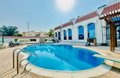 Villa - 4 Bedrooms - 4 Bathrooms for rent in Umm Suqeim 2 Villas - Umm Suqeim 2 - Umm Suqeim - Dubai