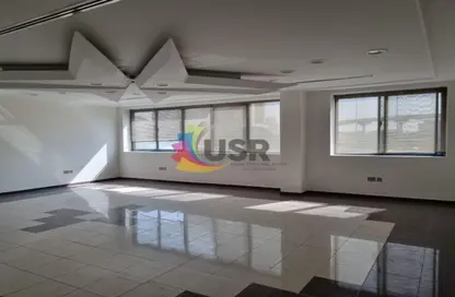 Empty Room image for: Office Space - Studio - 3 Bathrooms for rent in Hor Al Anz - Deira - Dubai, Image 1