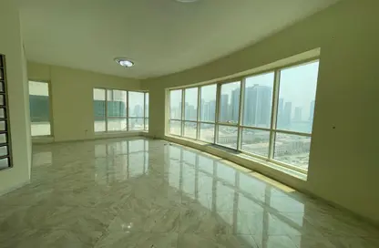 شقة - 3 غرف نوم - 4 حمامات للايجار في المجاز 3 - المجاز - الشارقة