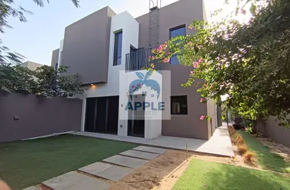 تاون هاوس - 3 غرف نوم - 4 حمامات للبيع في سراب 2 - الجادة - الشارقة