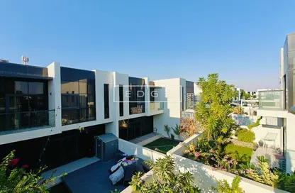 Townhouse - 3 Bedrooms - 5 Bathrooms for sale in Amazonia - Damac Hills 2 - Dubai