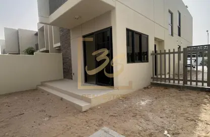 Townhouse - 3 Bedrooms - 4 Bathrooms for rent in Zinnia - The Roots DAMAC Hills 2 - Damac Hills 2 - Dubai