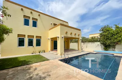 Pool image for: Villa - 3 Bedrooms - 4 Bathrooms for sale in Heritage - Jumeirah Park - Dubai, Image 1