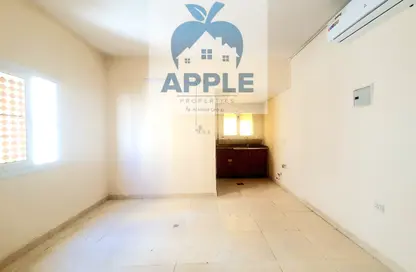 Apartment - Studio - 1 Bathroom for rent in Muwailih Building - Muwaileh - Sharjah