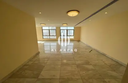 شقة - 3 غرف نوم - 4 حمامات للايجار في المجاز 3 - المجاز - الشارقة