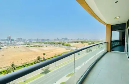 شقة - 3 غرف نوم - 4 حمامات للايجار في يونايتد سكوير - الخالدية - أبوظبي