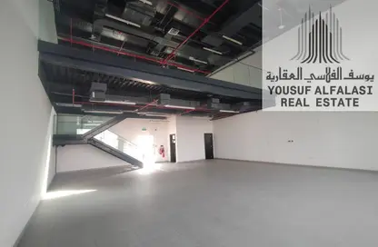 صالة عرض - استوديو - 1 حمام للايجار في 18 المنطقة الصناعية رقم - المنطقة الصناعية بالشارقة - الشارقة صالة عرض - استوديو - 1 حمام للايجار في 18 المنطقة الصناعية رقم - المنطقة الصناعية بالشارقة - الشارقة