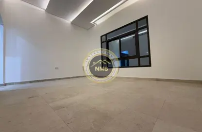 شقة - غرفة نوم - 2 حمامات للايجار في مدينة زايد الرياضية - أبوظبي