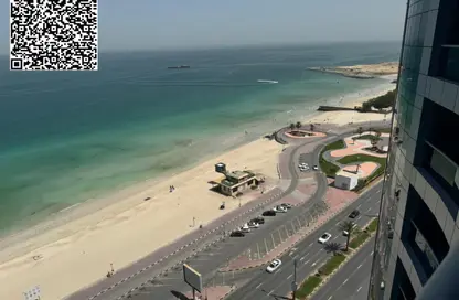 شقة - 2 غرف نوم - 3 حمامات للايجار في مساكن كورنيش عجمان - طريق كورنيش عجمان - عجمان