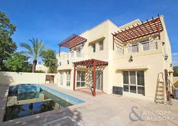 Outdoor House image for: Villa - 6 bedrooms - 6 bathrooms for rent in Meadows 4 - Meadows - Dubai, Image 1