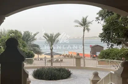 Apartment - 3 Bedrooms - 4 Bathrooms for rent in Al Basri - Shoreline Apartments - Palm Jumeirah - Dubai