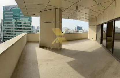 Apartment - 3 Bedrooms - 3 Bathrooms for rent in Hamdan Street - Abu Dhabi