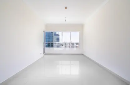 Apartment - 1 Bedroom - 2 Bathrooms for rent in V3 Tower - JLT Cluster V - Jumeirah Lake Towers - Dubai