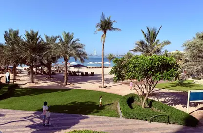 Apartment - 3 Bedrooms - 4 Bathrooms for sale in Al Basri - Shoreline Apartments - Palm Jumeirah - Dubai