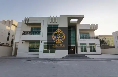 فيلا - 5 غرف نوم - 8 حمامات للايجار في مدينة شخبوط - أبوظبي