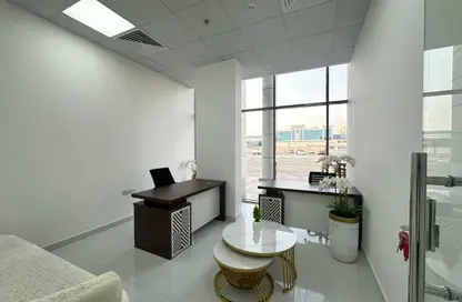 Business Centre - Studio for rent in Red Avenue - Al Garhoud - Dubai