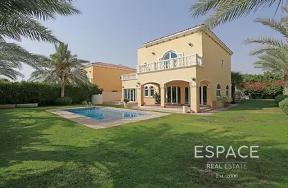 Outdoor House image for: Villa - 5 Bedrooms - 5 Bathrooms for rent in Legacy - Jumeirah Park - Dubai, Image 1