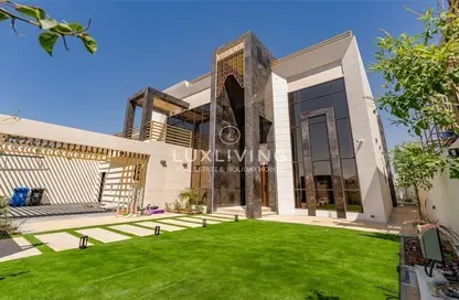 Villa - 4 Bedrooms - 6 Bathrooms for sale in Jumeirah Park Homes - Jumeirah Park - Dubai