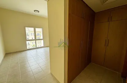 شقة - 2 غرف نوم - 3 حمامات للبيع في مبنى 108-137 - طراز حديث - ديسكفري غاردنز - دبي