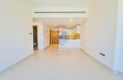 Apartment - 2 Bedrooms - 2 Bathrooms for rent in Radiant Square - City Of Lights - Al Reem Island - Abu Dhabi
