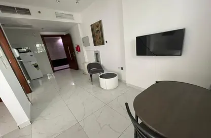 شقة - غرفة نوم - 1 حمام للايجار في المرحلة الثالثة - الفرجان - دبي