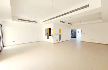 Villa - 4 Bedrooms - 6 Bathrooms for rent in Al Barsha 1 - Al Barsha - Dubai