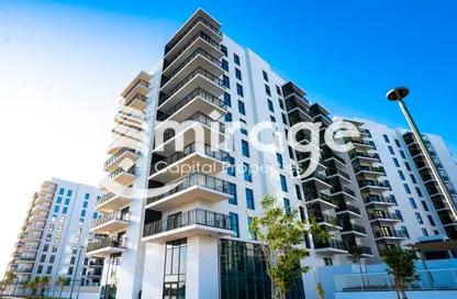 Apartment - 2 Bedrooms - 2 Bathrooms for rent in Waters Edge - Yas Island - Abu Dhabi