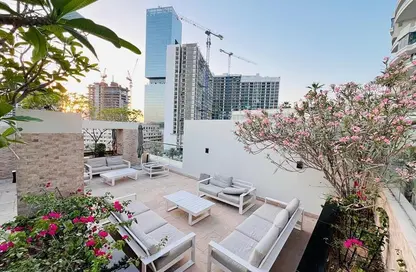 Apartment - 1 Bedroom - 1 Bathroom for rent in Regent Court - Jumeirah Village Circle - Dubai