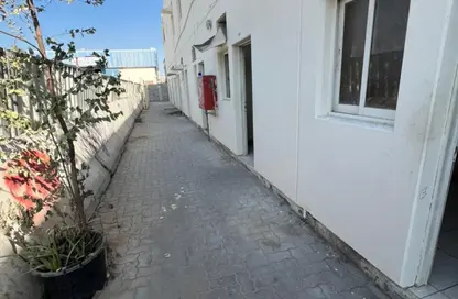 سكن عمال - استوديو - 8 حمامات للايجار في الجرف الصناعية 2 - الجرف الصناعية - عجمان