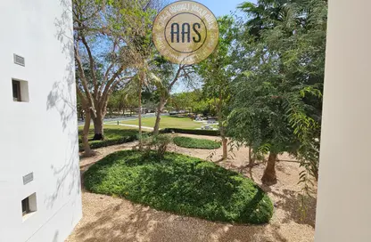 Apartment - 2 Bedrooms - 2 Bathrooms for rent in The Gardens Buildings - The Gardens - Dubai