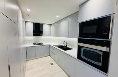 Apartment - 1 Bedroom - 2 Bathrooms for sale in Ontario Tower - Business Bay - Dubai