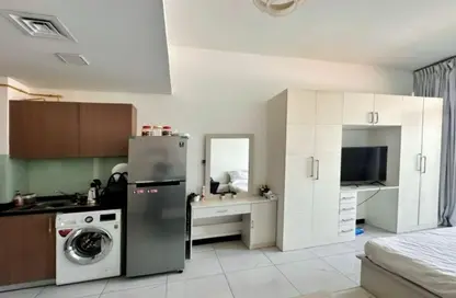 Apartment - Studio - 1 Bathroom for rent in Crystal Residence - Jumeirah Village Circle - Dubai