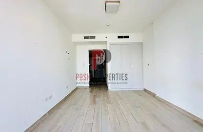 شقة - 1 حمام للايجار في بلوم تاورز سي - ابراج بلووم - الضاحية 10 - قرية الجميرا سركل - دبي