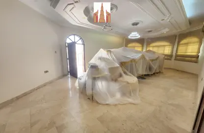 Villa - 7 Bedrooms - 5 Bathrooms for rent in Muwafja - Wasit - Sharjah