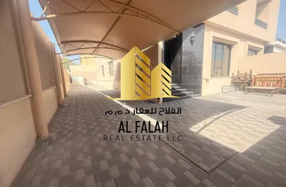 Villa - Studio - 6 Bathrooms for rent in Al Azra - Al Riqqa - Sharjah