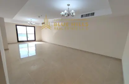 Empty Room image for: Apartment - 2 Bedrooms - 2 Bathrooms for rent in Riah Towers - Culture Village - Dubai, Image 1