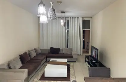 شقة - غرفة نوم - 2 حمامات للايجار في أبراج عجمان وان - الصوان - عجمان