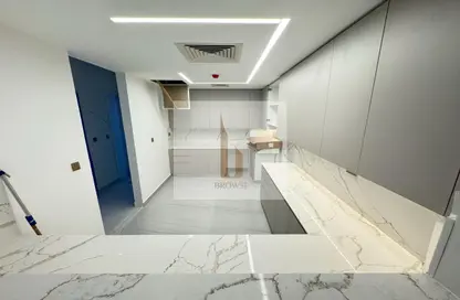 Kitchen image for: Villa - 4 Bedrooms - 5 Bathrooms for rent in Jumeirah 1 Villas - Jumeirah 1 - Jumeirah - Dubai, Image 1