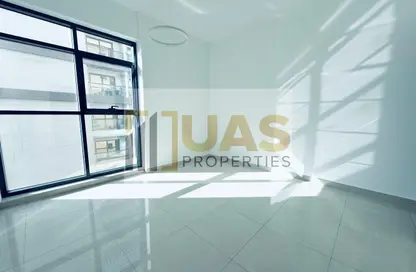 Apartment - 2 Bedrooms - 3 Bathrooms for rent in Jumeirah Garden City - Al Satwa - Dubai