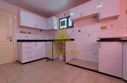 Kitchen image for: Apartment - 3 Bedrooms - 3 Bathrooms for rent in Khalidiya Street - Al Khalidiya - Abu Dhabi, Image 1